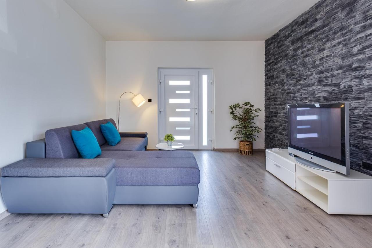 Apartment A & J Petrčane Extérieur photo